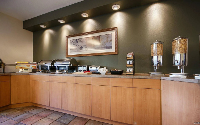Extended Stay America Premier Suites - Portland - North