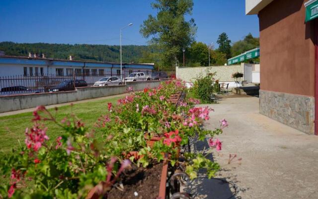 Tryavna Lake Hotel