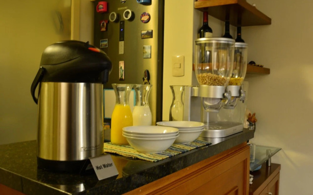 Kangaroo Wasi Airport Bed & Breakfast