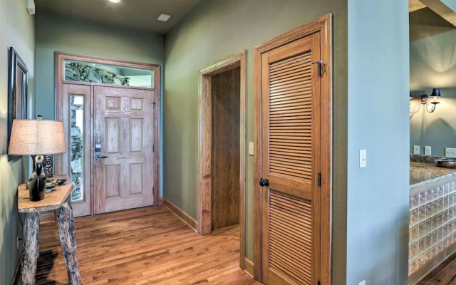 Surrounded by Nat'l Forest: Condo w/ Majestic View - фото 3