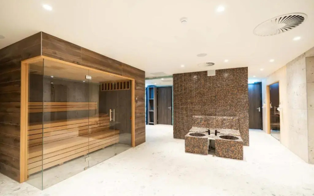 OZO Hotels De President Amsterdam Schiphol Airport