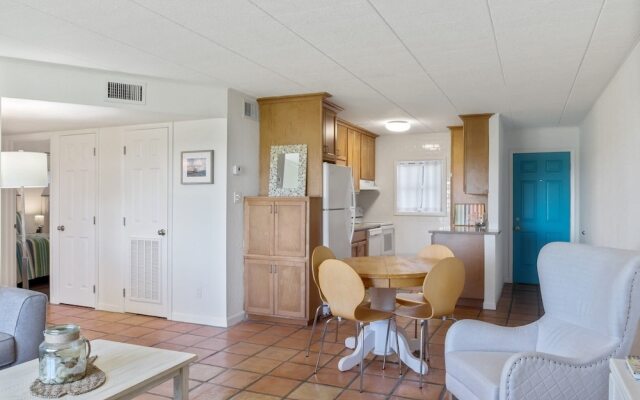 Island 118 2 Bedroom Condo