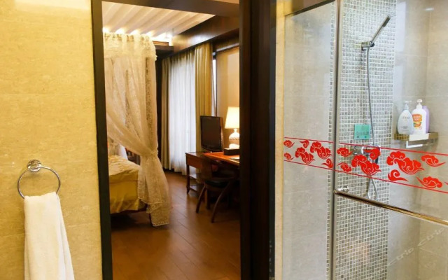 广州员村湖景金阁酒店