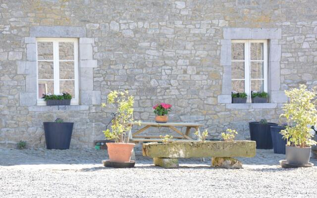 Annexe of a Magnificent, Tastefully Renovated