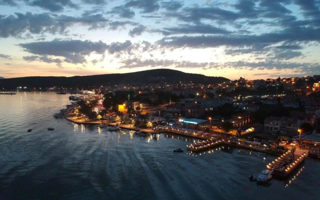 Cunda Deniz Hotel