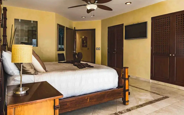 Hermosa Mayette Villa by ChezPlaya