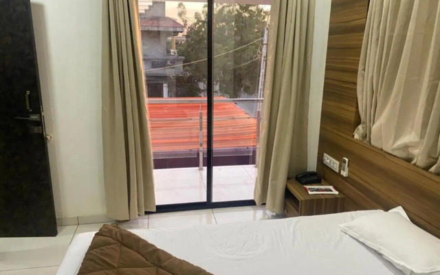 HV Beach Hotel