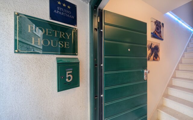 Poetry House