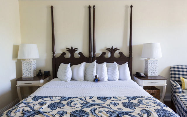 Inn at Pelican Bay