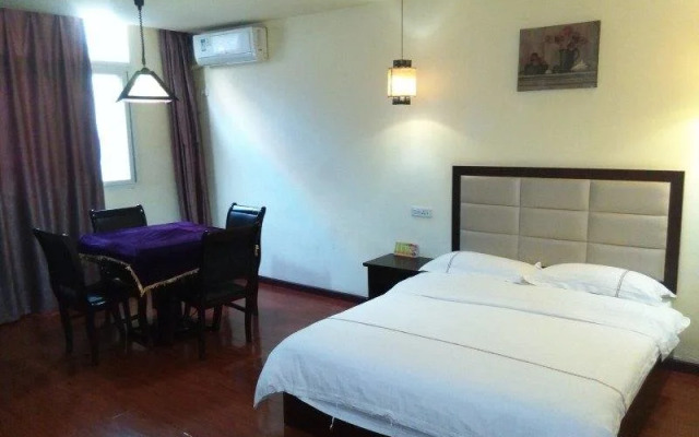 Tongxing Business Hotel