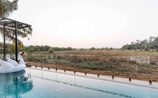 Luxury 4bhk Pool Villa - Sunset View