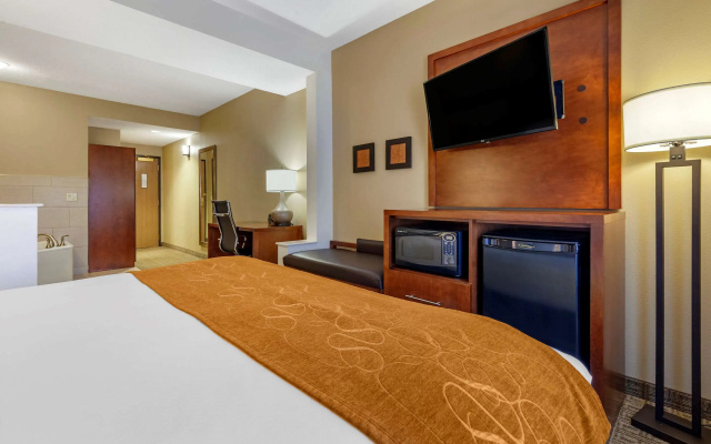 Comfort Suites Marquette
