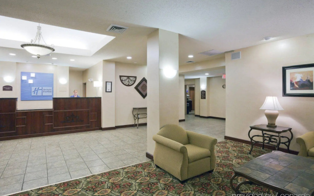 Holiday Inn Express & Suites Martinsville by IHG