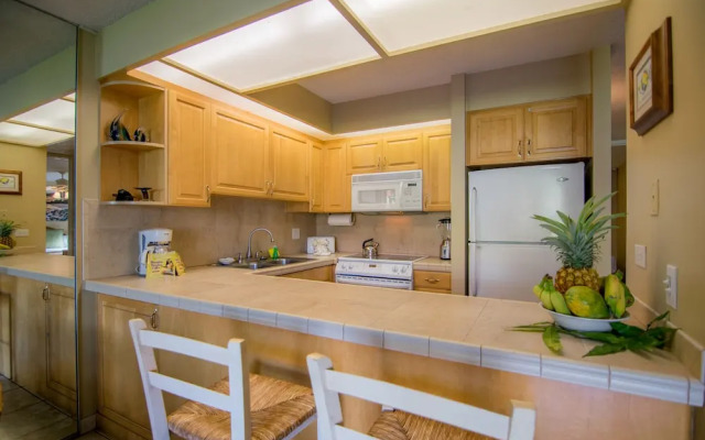 Papakea J103 2 Bedroom Condo by RedAwning