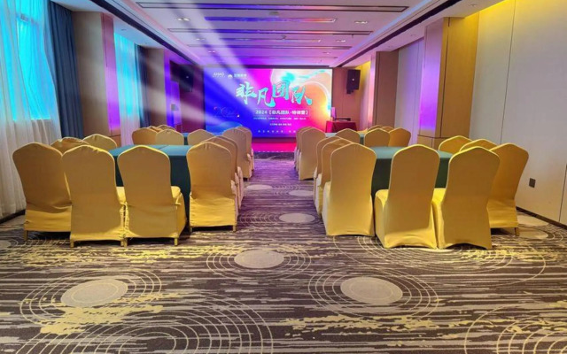 Ahao Garden Hotel (Shenzhen Dalang Shopping Mall)