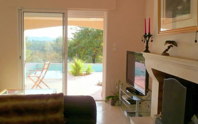 Beautiful Holiday Home in Cotignac France With Swimming Pool