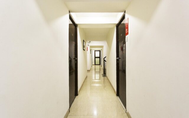 OYO 9806 Hotel Arvi