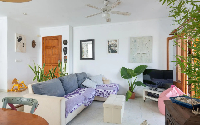 LA CASA DEL FAR - Wonderful semi-detached house facing the sea in Alcanada. Free WiFi. - Hotel in Alcudia - Photo 5