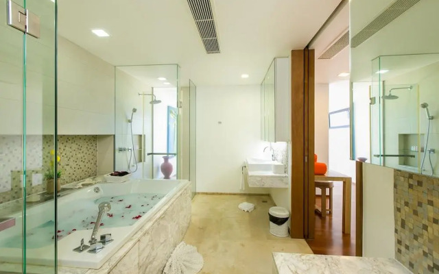 The Heights Penthouse Ocean view A11 Near Kata Beach