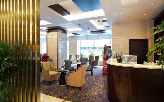 Yiwu Zhonglian Kaixin Hotel