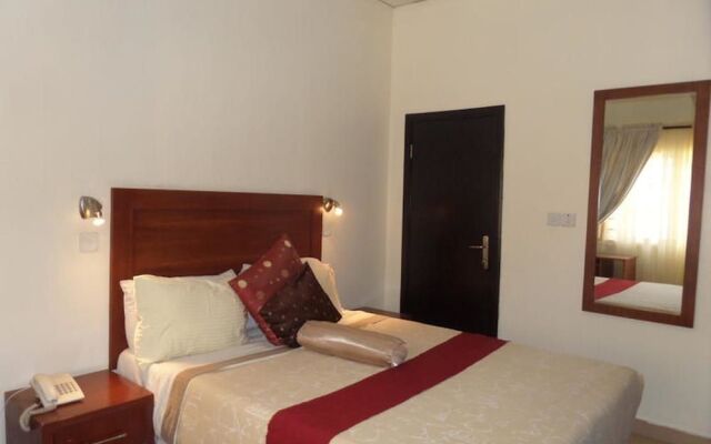 Candida's Place Apartments