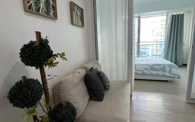 Santorini Suites