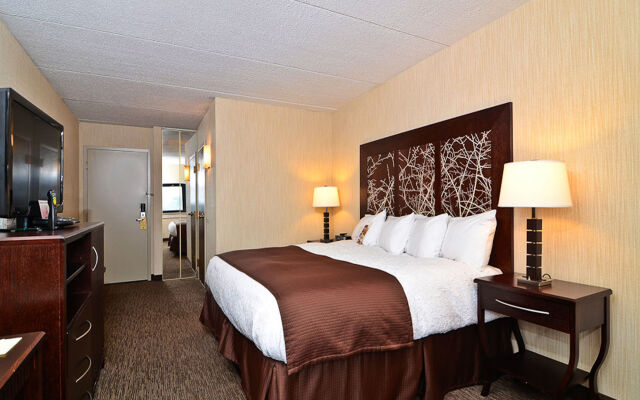 Ramada by Wyndham Buffalo Downtown