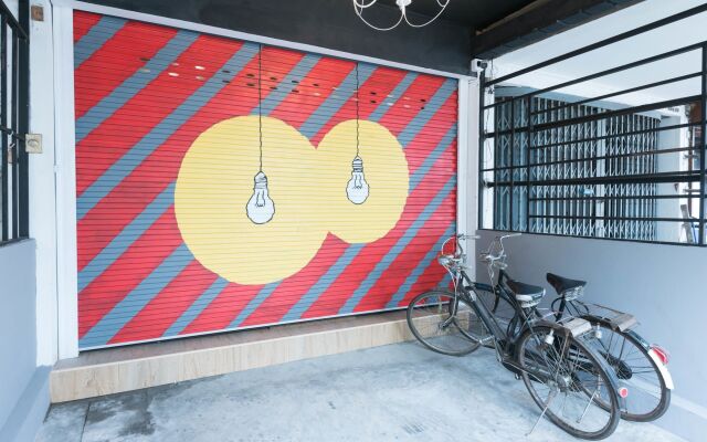 Vacation Townhome near BTS Ekamai
