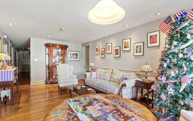 After Eight Bed and Breakfast