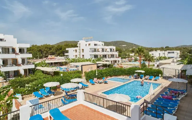 Invisa Aparthotel Casa Luis