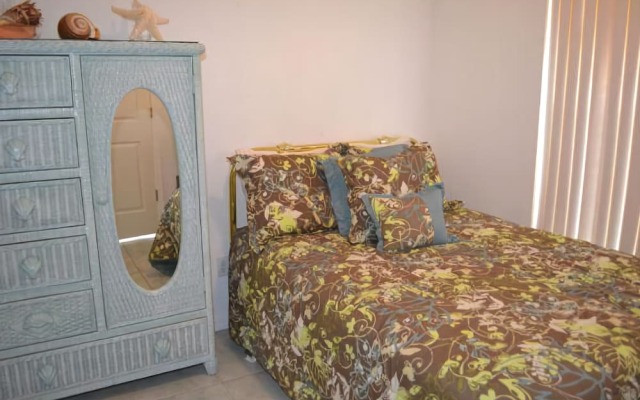 Cove at Sandy Pointe Unit 111