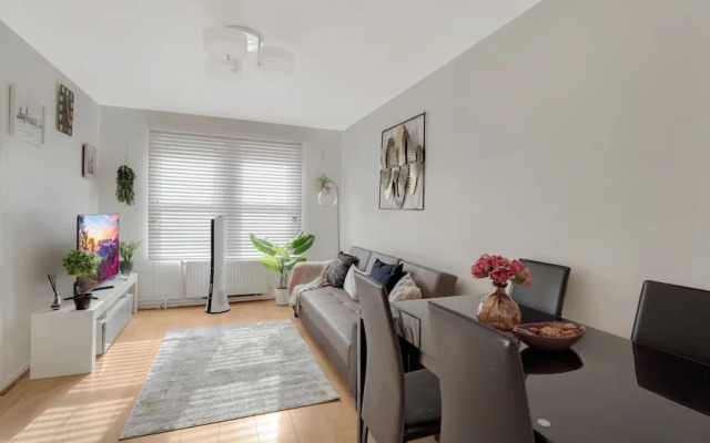 Apartment-sleeps3-heating-television-internet