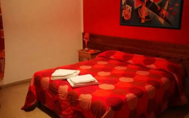 Seven Rooms