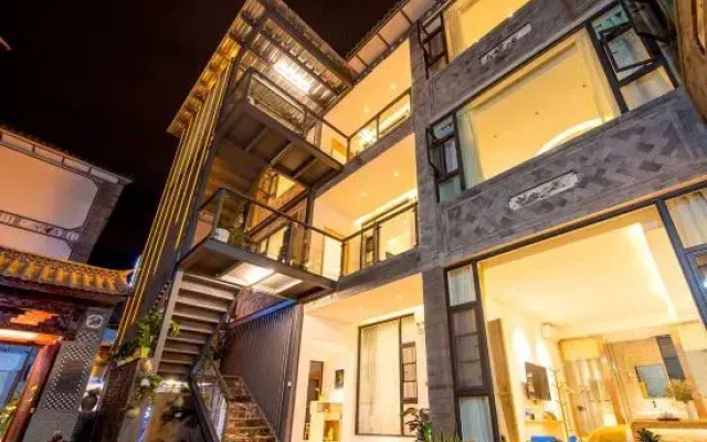 Dali Zhanbo Xiaoyuan Homestay (Dali Ancient Town Branch)