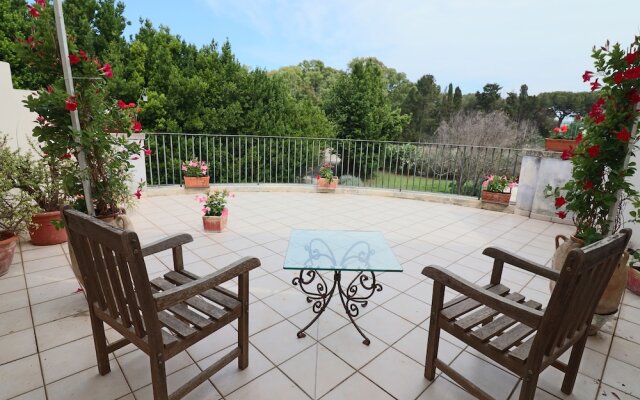 Executive Suite - Calais