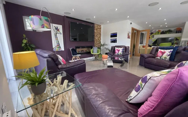 Sleeps 14,tavistock Luxury 5-bed House