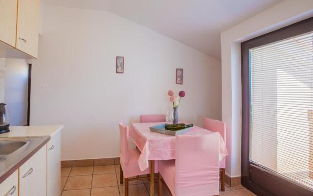 Apartmani Komešić