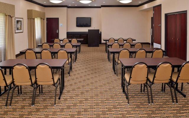 Comfort Inn & Suites