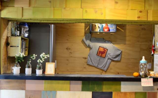 Basecamp Guesthouse - Hostel
