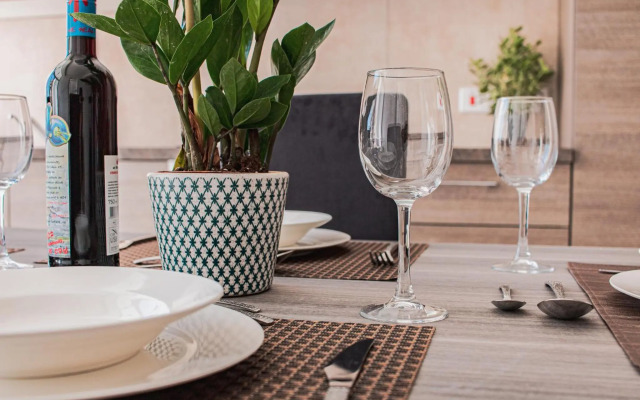 UNIQUE 2 Bedroom in AMAZING location NEAR the SEA