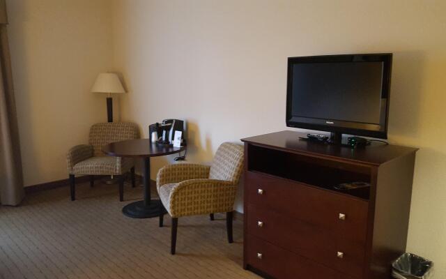 Holiday Inn Express & Suites Antigo, an IHG Hotel