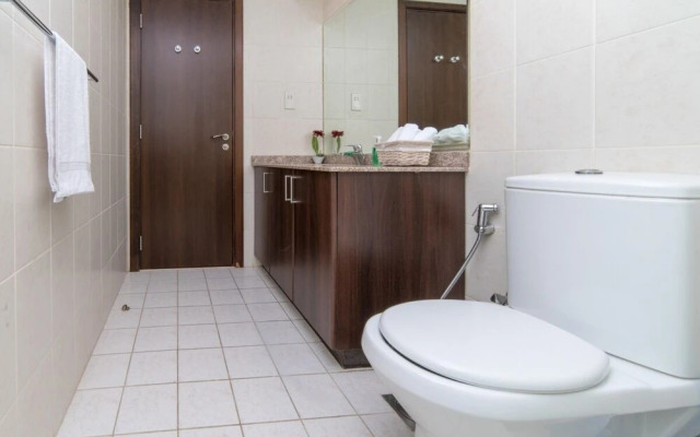 1B-Churchill-303 by bnbme homes