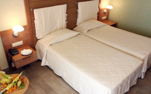 Sirens Beach and Village - All Inclusive