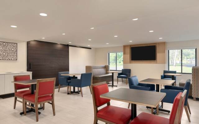Holiday Inn Express Plattsburgh