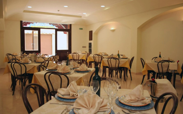 Hotel La Marina