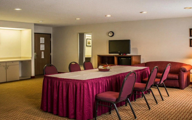 Quality Inn East Liverpool OH