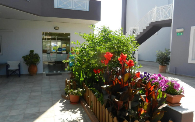 Hotel Athena