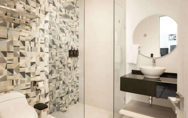 w Inviting 3BR w AC Near Ciudad Amurallada