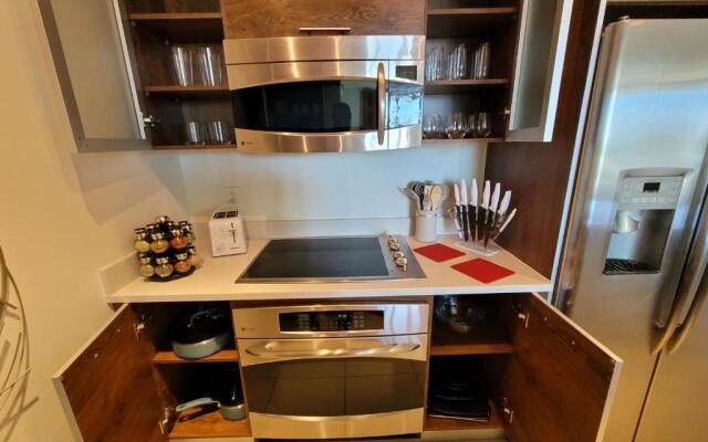 2br2bd, Downtown, Cal King