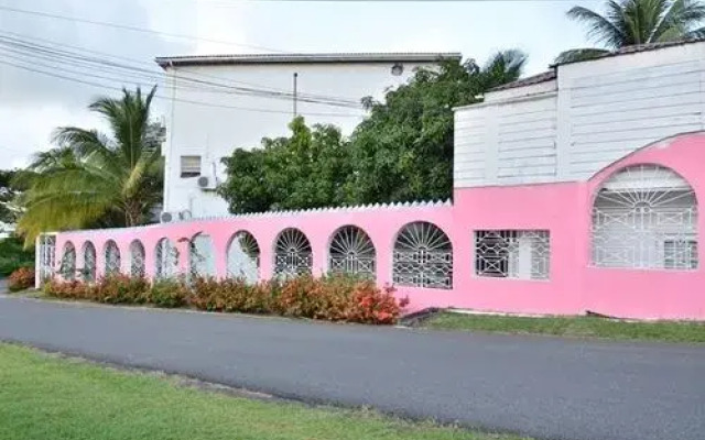 Rodney Bay Hotel